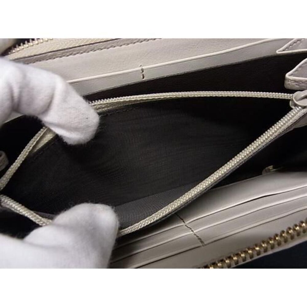 GUCCI Lovely Heart GG Guccissima Leather Round Zip Long Wallet Gray - Picture 4 of 5